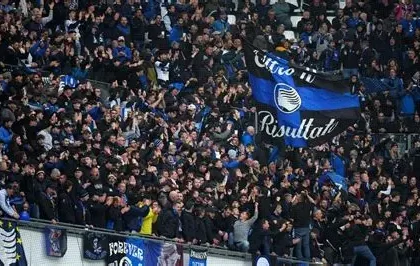No to racism banner displayed by Real Madrid fans at Bernabeu