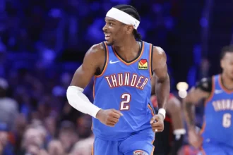 Shai Gilgeous-Alexander driving to the basket during Thunder vs Nuggets game