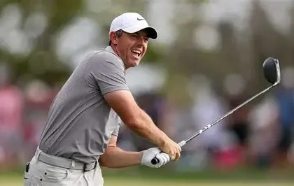 Daniel Berger hitting a shot at Bay Hill during the Arnold Palmer Invitational