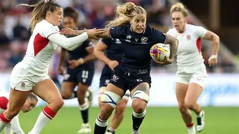 Erica Jarrell-Searcy playing rugby for Sale Sharks Women during a match