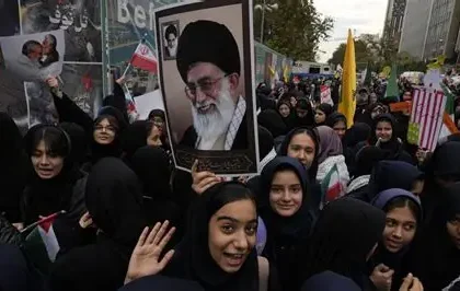 Residents in Tehran cope with life amid US-Israeli air strikes