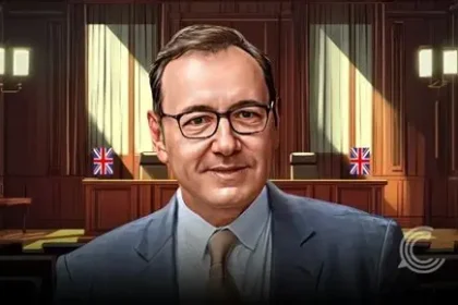 Kevin Spacey arriving at court during legal proceedings