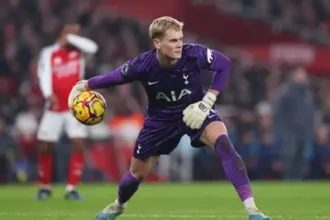 Antonin Kinsky reacting after being substituted during Tottenham’s match against Atletico Madrid