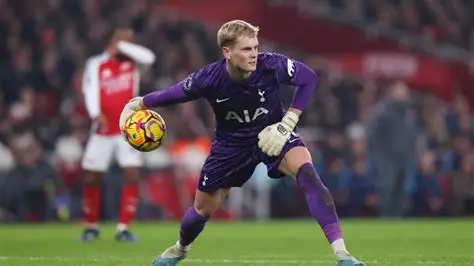 Antonin Kinsky reacting after being substituted during Tottenham’s match against Atletico Madrid