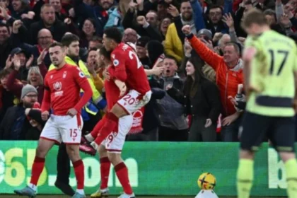 Manchester City players react after draw with Nottingham Forest in Premier League title race