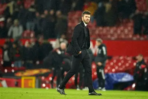 Michael Carrick reacting after Manchester United defeat to Newcastle United
