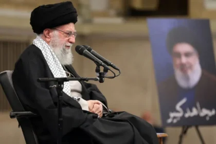 Mojtaba Khamenei mural displayed in Tehran