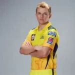 Sam Curran coaching juniors at St Albans Cricket Club