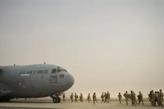 Military aircraft flying near Spanish airspace amid restrictions on US operations