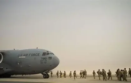 Military aircraft flying near Spanish airspace amid restrictions on US operations