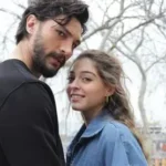 Actors portraying JFK Jr and Carolyn Bessette in Love Story TV series