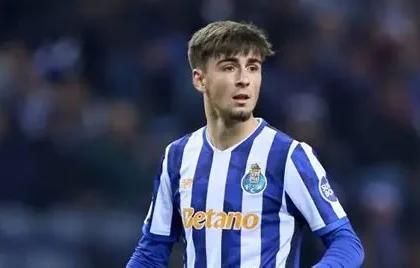 Porto defender Martim Fernandes watches in horror as his 45-yard backpass rolls past helpless goalkeeper Diogo Costa into own net.