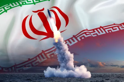 Travelers returning to Iran during fragile ceasefire at Turkey border crossing