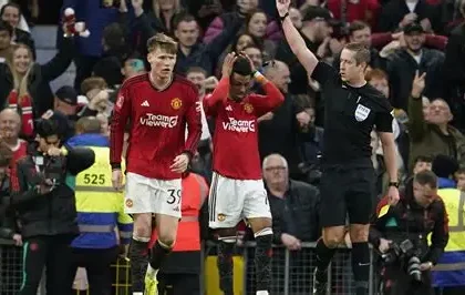 Amad Diallo falls in penalty area during Manchester United vs Bournemouth match