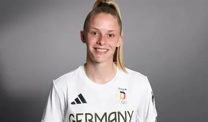 Germany forward Vivien Endemann celebrates goal for Wolfsburg during Women's Champions League match against Manchester United.