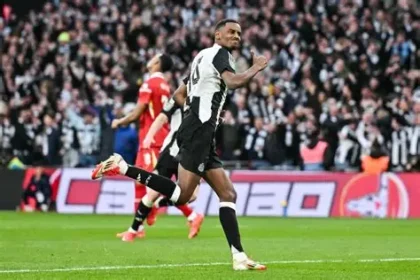 Newcastle United attacking players struggling to make impact during Premier League match