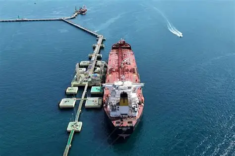 Strait of Hormuz oil tanker global supply route reopening
