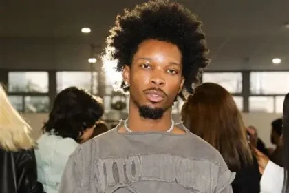 Memorial for teenage girl involved in Los Angeles investigation with flowers and messages