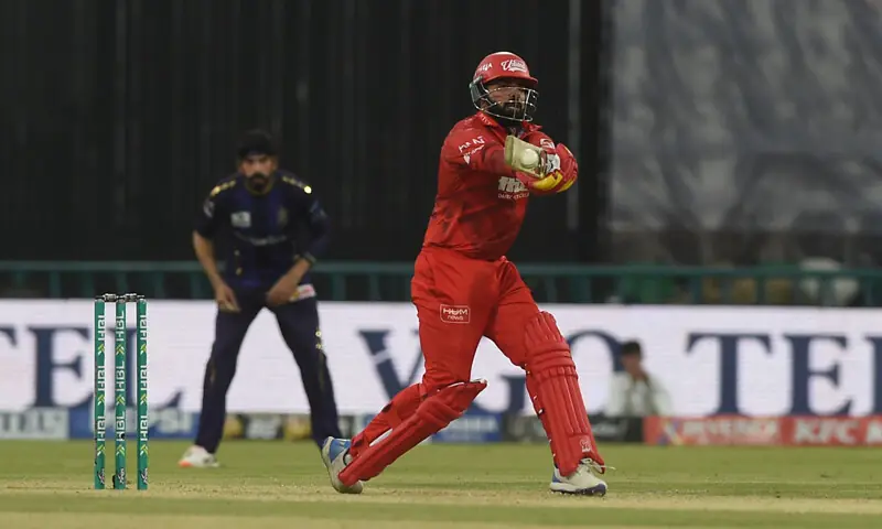 Shadab Khan batting during Islamabad United vs Quetta Gladiators PSL 2026 match