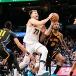 Shai Gilgeous-Alexander scores against Lakers in dominant Thunder win