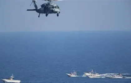 UK Prime Minister Sir Keir Starmer stands with French President Emmanuel Macron announcing joint Strait of Hormuz protection mission.