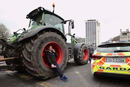 Fuel Trucks Regain Access to Irish Refinery After Blockade