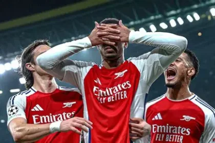 Arsenal players celebrate Premier League title win at Emirates Stadium at 5am in 2025