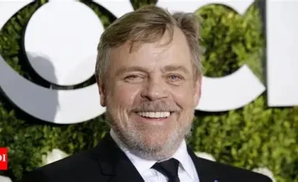 Mark Hamill Trump grave post on Bluesky sparks White House backlash May 2026