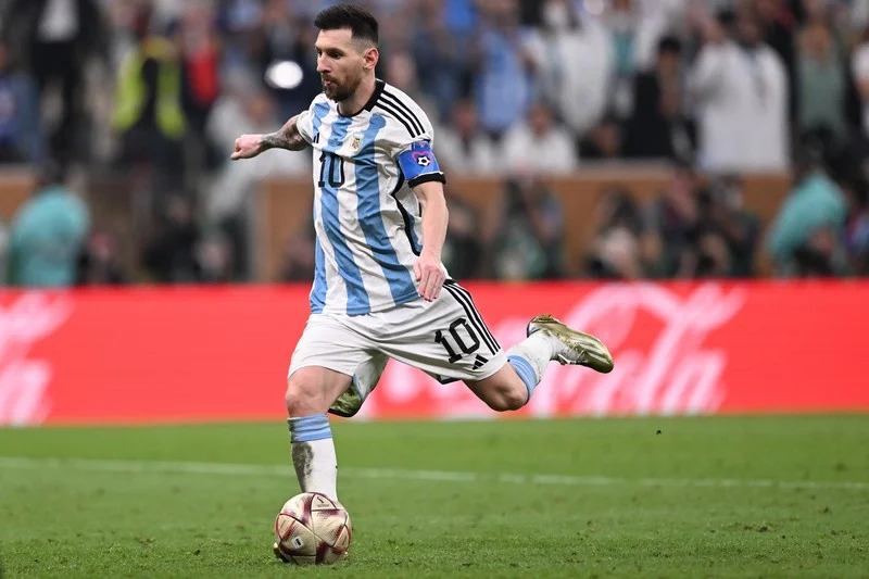 Messi injury scare World Cup 2026 Inter Miami MLS substitution left leg Argentina