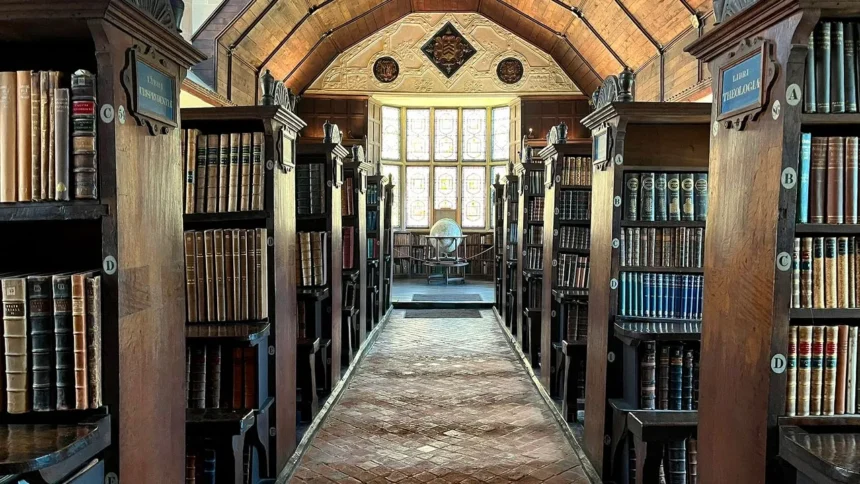 Merton College Library