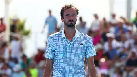 Roland Garros 2026 featuring Daniil Medvedev after Carlos Alcaraz withdrawal