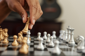 Chess guide explaining rules formats and tournaments