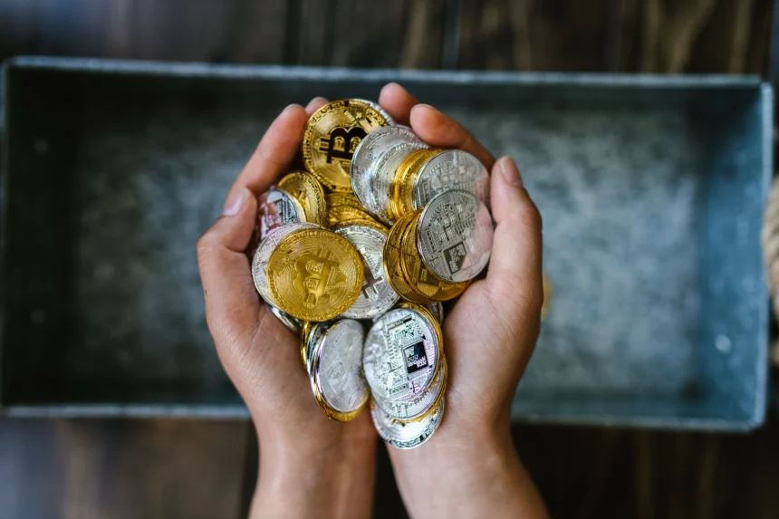 Bitcoin inheritance explained showing how heirs can securely inherit BTC after the owner dies
