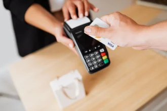 What happens if you never use a credit card and how it affects credit history