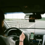 Left-hand traffic and right-hand traffic compared on roads around the world