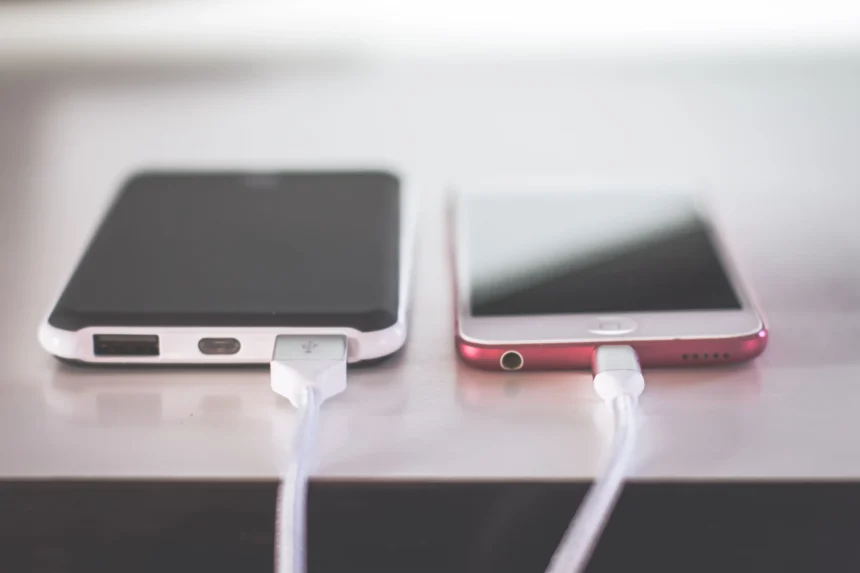 Cold weather battery drain on a smartphone in freezing winter temperatures